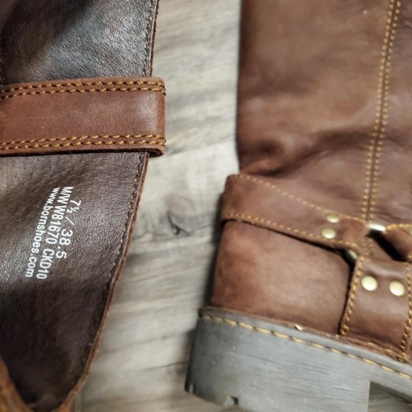 Born brown leather boots - Picture 2 of 3
